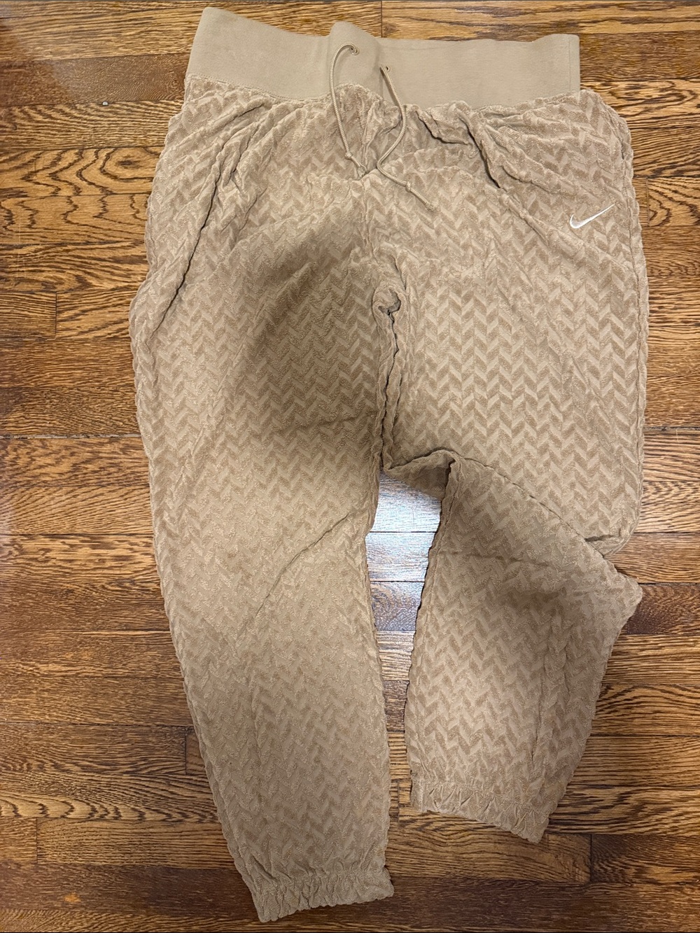 Nike Women’s Chevron-Texture Joggers